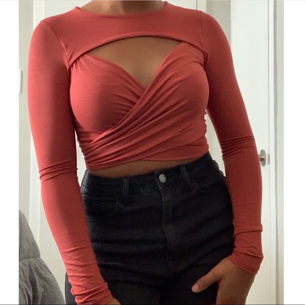 NWT! Fashion Nova Flirty Brick Red Tie Up Top - Picture 2 of 8